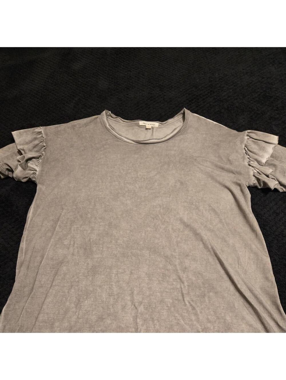 Tea n Rose Women's Grey and Brown Tshirt